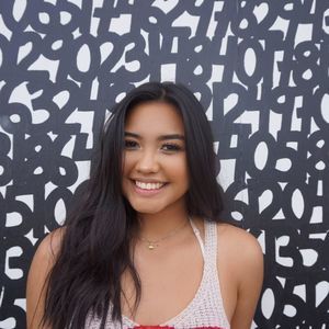 Meet your Posher, Aya